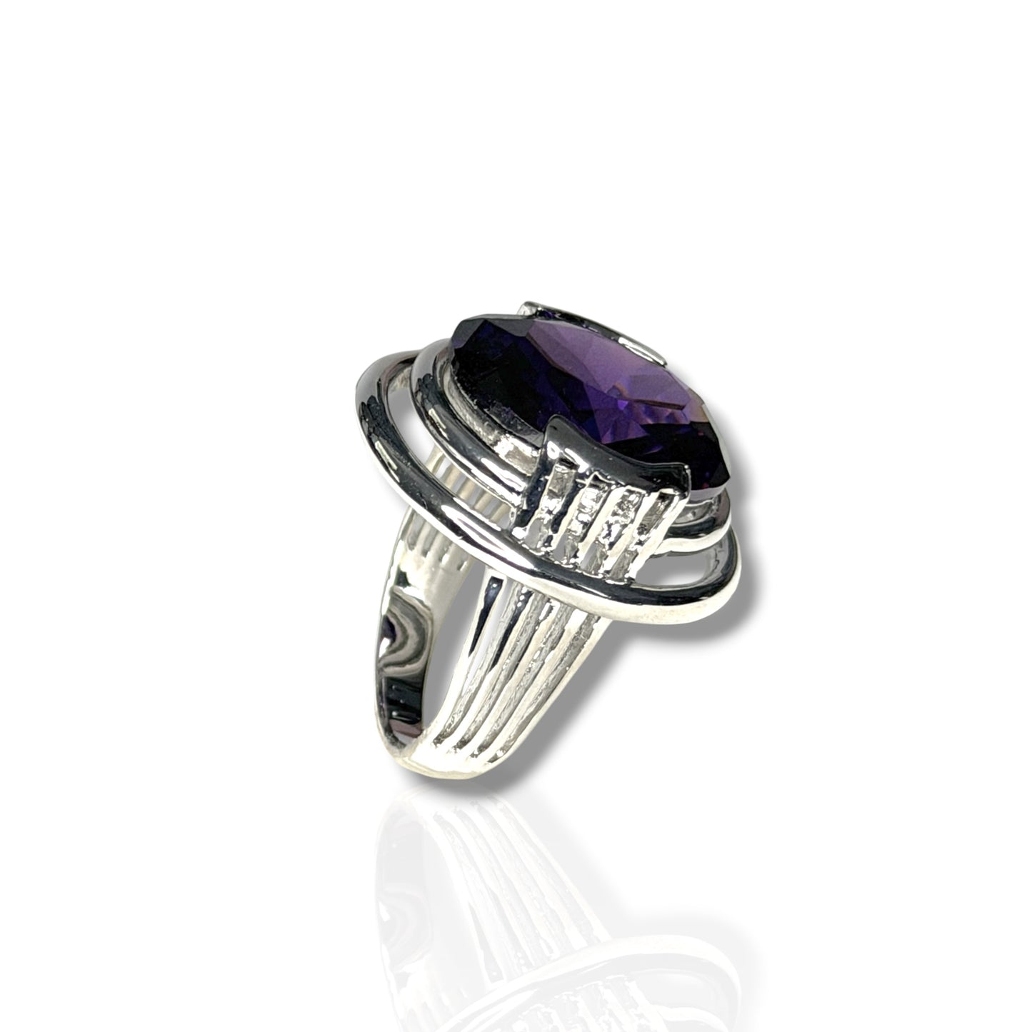 Violet - Sterling Silver with Ametist Ring