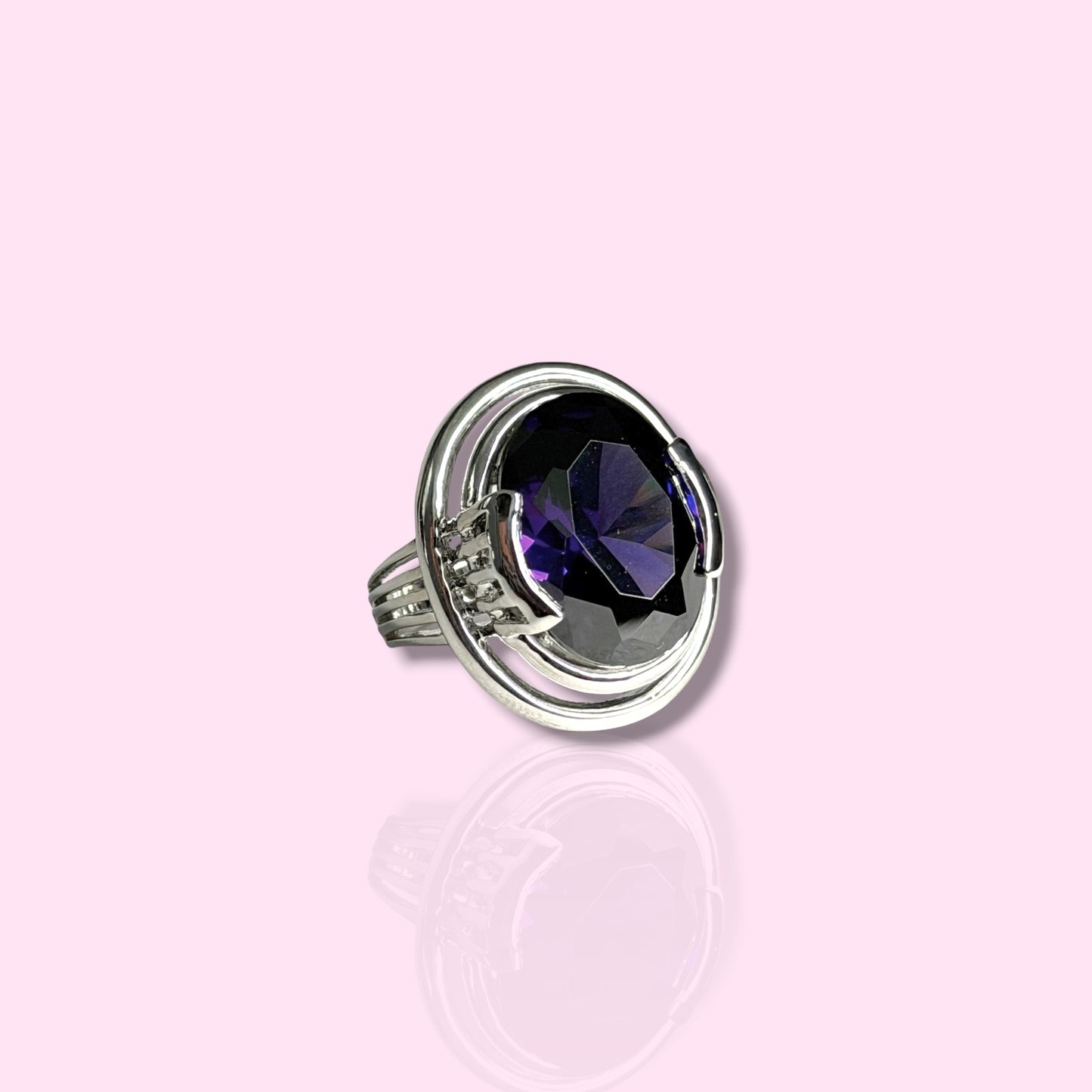 Violet - Sterling Silver with Ametist Ring