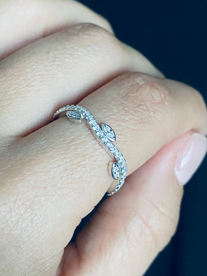 Laurel - Sterling Silver Ring