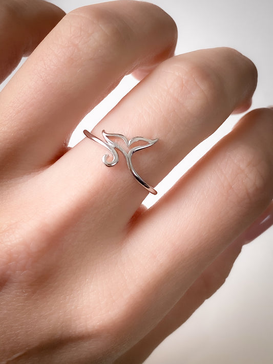 Splashy Tail - Sterling Silver Ring